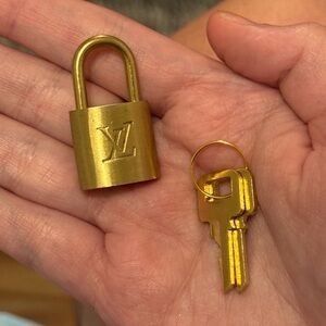 LV Lock & Keys